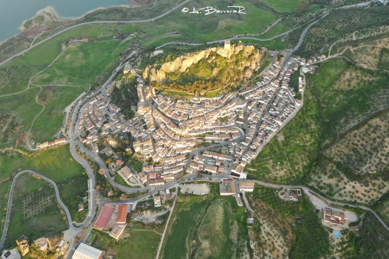 Azahara *